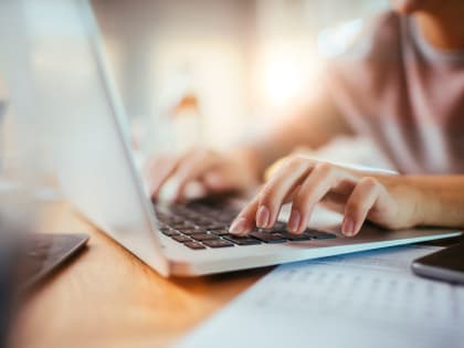 До конца 2023 года организации могут представить уведомления об исчисленных за четвертый квартал суммах имущественных налогов