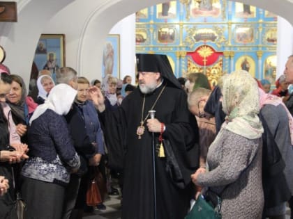 Архиепископ Лукиан с прихожанами пропели Святейшему  Патриарху Московскому и Всея Руси Кириллу многолетие