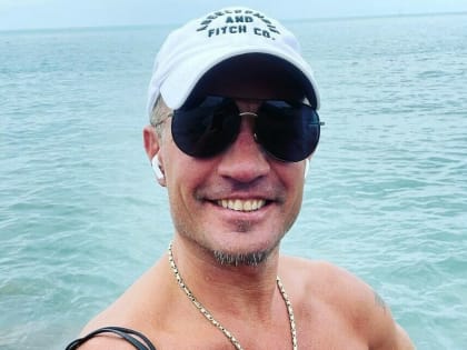 Может понемногу двигаться: Роман Костомаров вышел из состояния медикаментозной комы