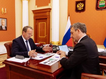 Василий Орлов высоко оценил работу мэра Свободного и его команды