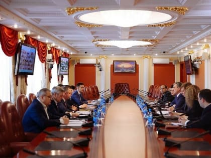 Вопросы, волнующие амурчан, обсудили губернатор региона и депутаты