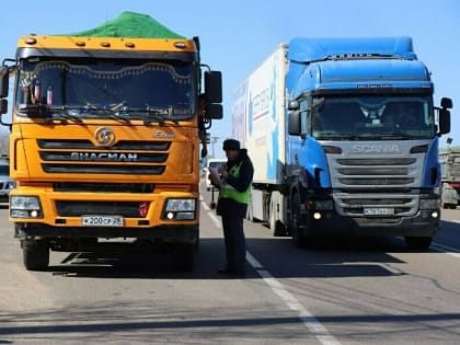 Запрет на движение определенной категории автомобилей продлили в Амурской области