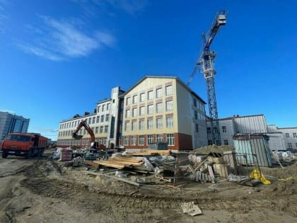 Резюме от желающих работать в новой школе Благовещенска ждут до конца января. Кто требуется и куда обращаться