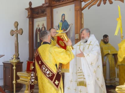 В праздник святых первоверховных апостолов Петра и Павла архиепископ Лукиан возглавил богослужение в Свято-Троицком епархиальном мужском монастыре