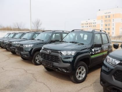 Более 30 внедорожников получили амурские больницы и поликлиники