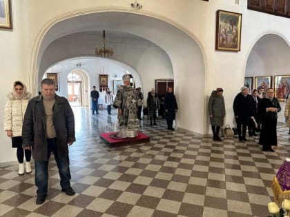 Владыка Лукиан совершил литургию Преждеосвященных Даров в Благовещенском кафедральном соборе