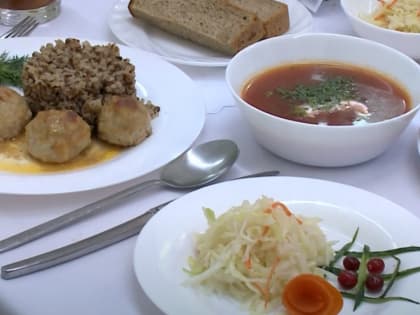 В Амурской области осудили повара, заразившего школьников кишечной палочкой