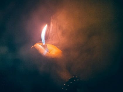 Жительница Владивостока развела костер в ванной 24-этажного дома и устроила пожар