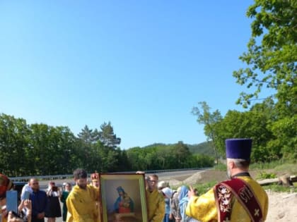 В день Всех святых архиепископ Лукиан совершил Божественную литургию в Святогорском Крестовоздвиженском епархиальном женском монастыре