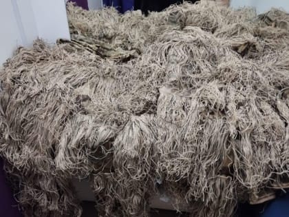 Волонтеры Белогорского округа отправили на фронт костюмы «лешего»