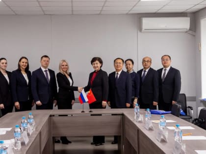 Дружба стран, городов и народов: в амурской столице обсудили совместные проекты с Поднебесной