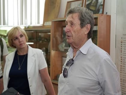 В Благовещенске встретили археолога и академика Анатолия Деревянко