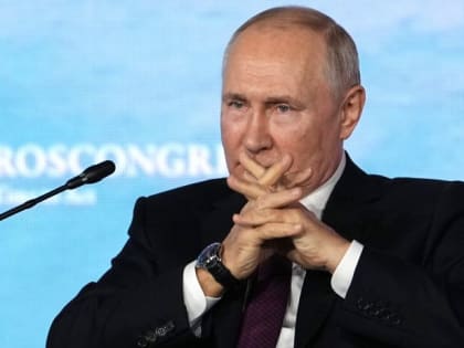 Владимир Путин прибыл на амурский космодром Восточный