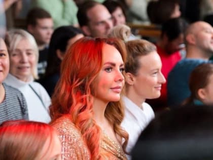 Состояние певицы МакSим после сорванного концерта прокомментировал врач-нарколог