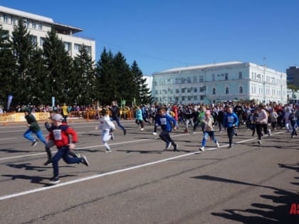 Юные и взрослые благовещенцы пробежали «Кросс нации»