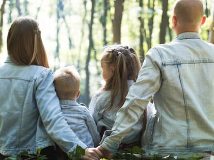 Госдума: ранее заключенные браки приостановят, если один из супругов сменил пол