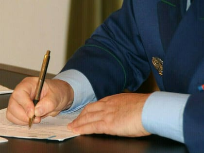 На дороги Благовещенска после снегопада вышла городская прокуратура с проверкой