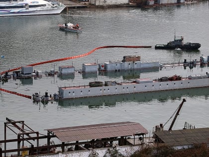 Военный эксперт: Затонувшая в Севастополе подлодка еще в 90-е оказалась никому не нужна