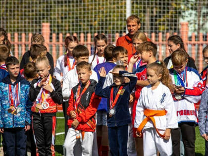 В Благовещенске торжественно открыли новый стадион в центре города (фото)