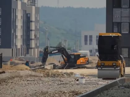 Поздравление секретаря регионального отделения партии с Днем строителя