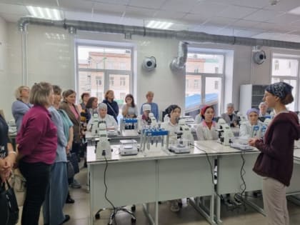 Педагоги Приамурья посетили площадки для профессиональных проб школьников