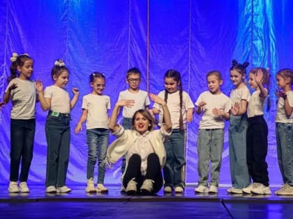 Спектакль в память о Елене Фединой показали в Благовещенске (фото)