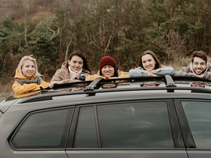 В Приамурье родители с восемью детьми при поддержке государства купили минивэн