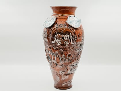 За десять дней амурские мастера создали уникальную вазу-кубок для делегации из Хэйхэ