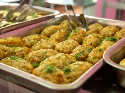 В областном центре открыта вакансия директора «Комбината школьного питания»!