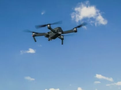 Дрон едва не развернул два пассажирских самолета в небе над Москвой