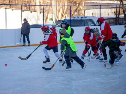 В одном из дворов Благовещенска провели интересный мастер-класс (фото)