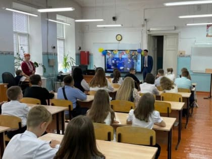 Российские космонавты поздравили учеников "Космических классов" в Амурской области