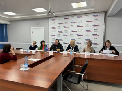 Жительнице Благовещенска в общественной приемной «Единой России» помогли увеличить пенсию