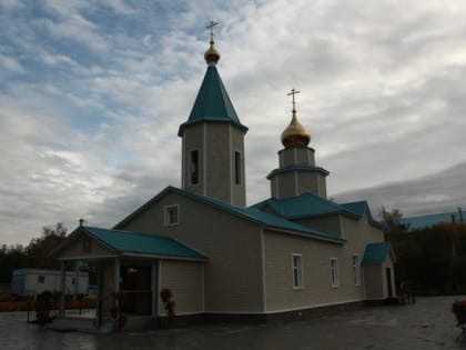 В праздник Рождества Пресвятой Богородицы совершилась первая литургия в новом храме Рождества Христова пгт. Прогресс (фоторепортаж)