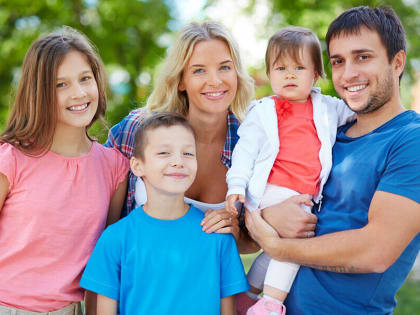 Что меняет в жизни многодетных семей долгожданный указ президента, объяснили в ГД