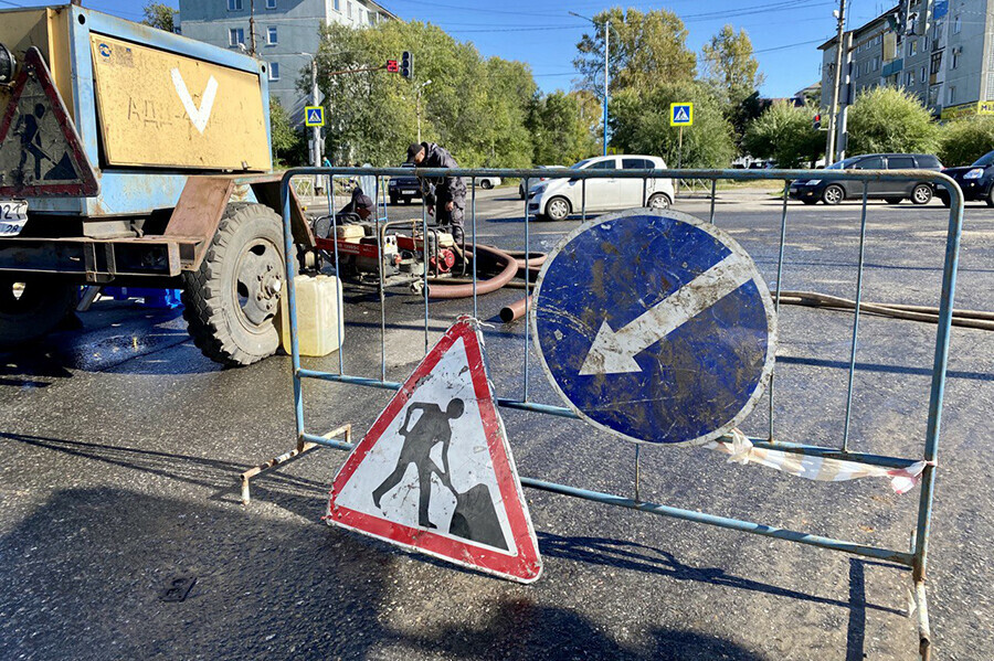 Водоканал благовещенск. Происшествия водопровода. Аварии в системах водоснабжения. Авария на водопроводе. Авария рисунок.