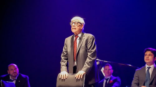 De activismo social al escenario: fundador de Tijuana Innovadora debuta como actor en "Los Monólogos de Ellos"
