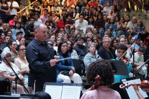 Ante una sala abarrotada y entre clásicos que florecen, jóvenes músicos conquistan el CECUT