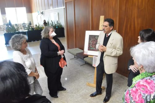 Exhiben vida y obra de Raúl Anguiano en Consulado General de EUA en Tijuana