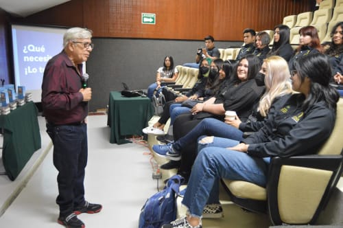 Dona Tijuana Innovadora 200 libros a comunidad estudiantil de UABC