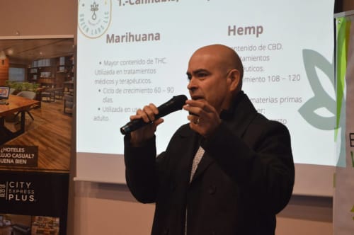Ofrece Tijuana Verde conferencia sobre los usos del Cannabis