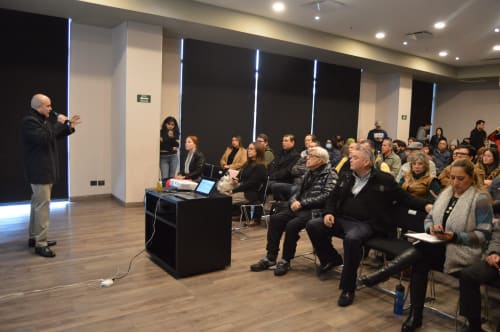 Ofrece Tijuana Verde conferencia sobre los usos del Cannabis