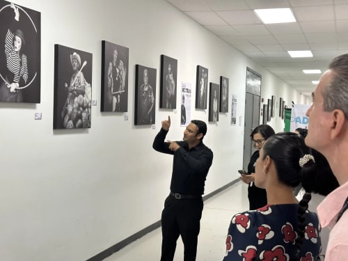 Inauguran Arte en la Industria y Tecma exposición artística para colaboradores