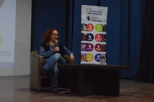 Exponen retos y oportunidades para jóvenes en medios audiovisuales