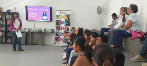 Invitan a madres de familia a taller para aprovechar al máximo los medios digitales