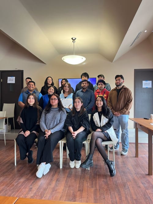 Colaboradores y voluntarios de Tijuana Innovadora reciben taller sobre manejo del estrés