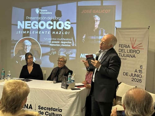 Presenta José Galicot publicación sobre vivencias empresariales en Feria del Libro