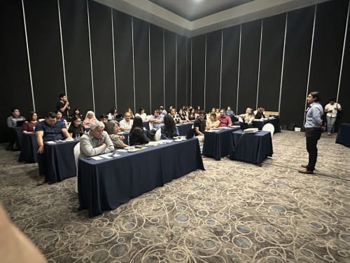 Realizan la OIM y sus socios un taller para fortalecer a ONGs que atienden población migrante de más de 140 países en el noroeste de México