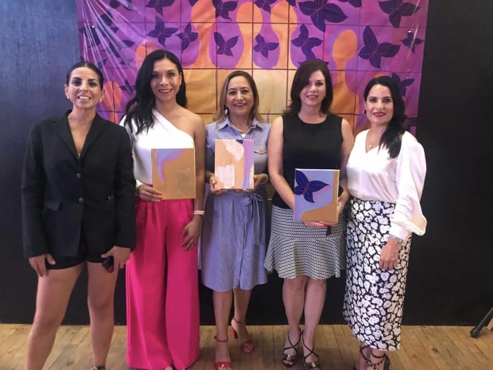 Reconocen a Vicepresidenta de Tijuana Innovadora como mujer admirable