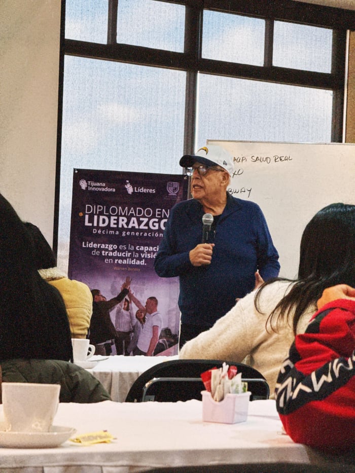 Exponen importancia de “Reimaginando Tijuana” a futuros líderes